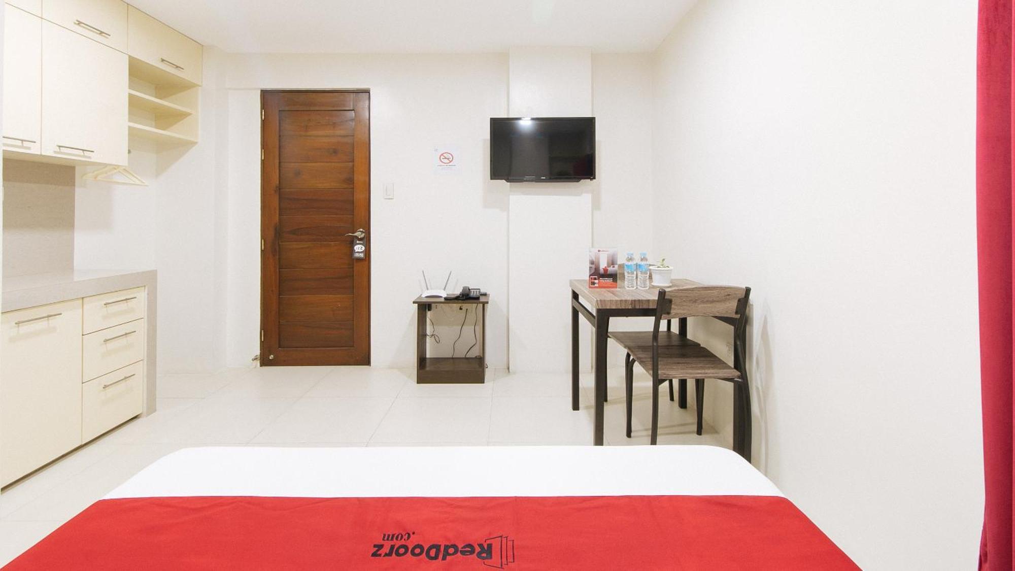 Reddoorz Near Fernwoods Garden Quezon City Exterior photo