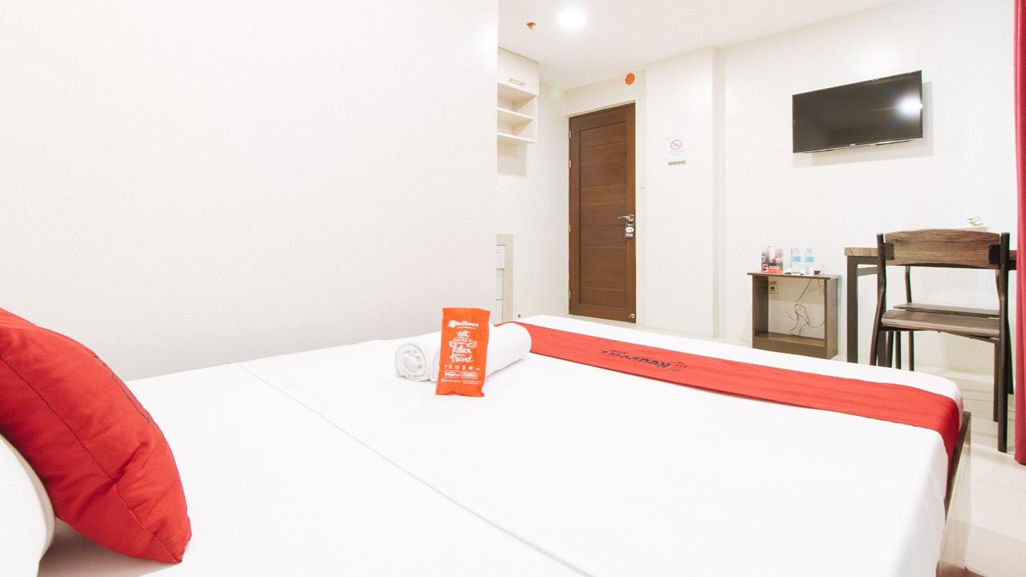 Reddoorz Near Fernwoods Garden Quezon City Exterior photo